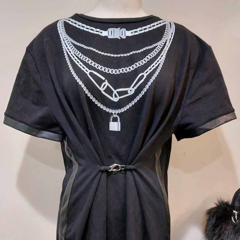 💥EDGY CHIC💥Manière De Voir CHAIN NECKLACE DETAIL T-SHIRT DRESS - Picture 7 of 16